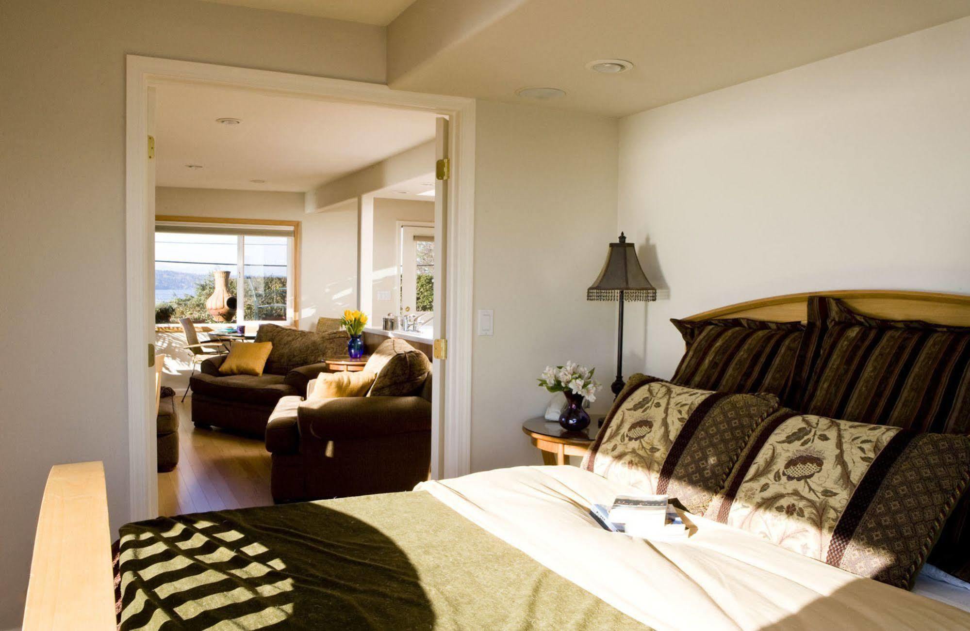 Three Tree Point Bed And Breakfast Burien Exteriör bild